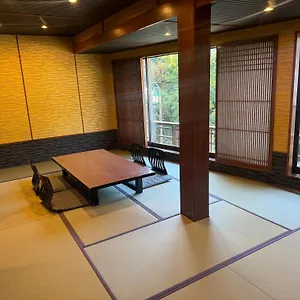 Onsen Yaeikan 3* Hakone
